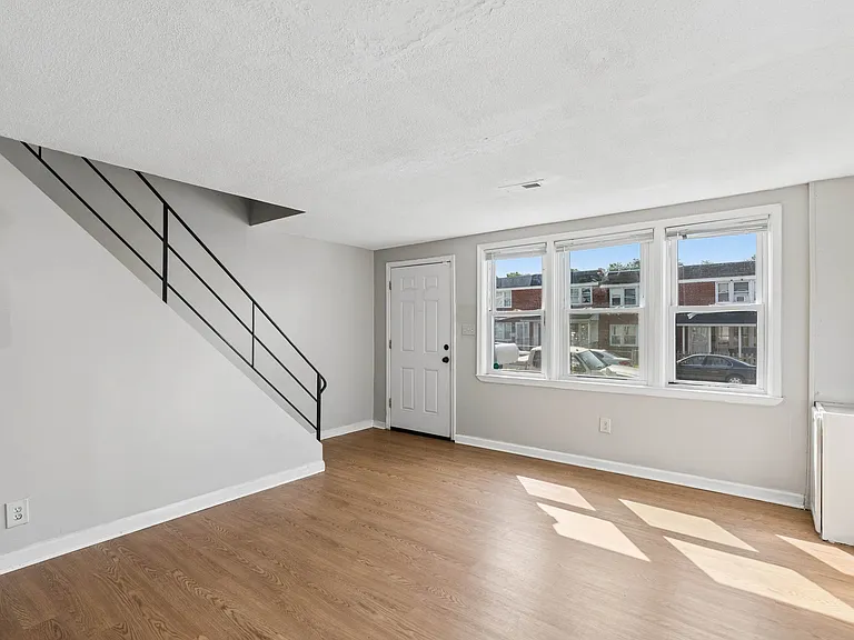 2801 Hinsdale Dr — Photo 21