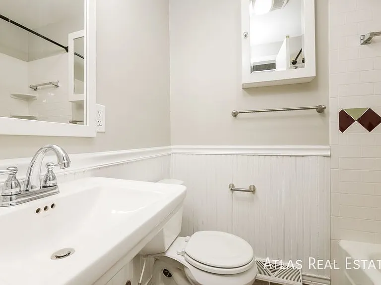3902 W 72nd Ter — Photo 26