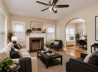 820 W 11th St APT 1, Waynesboro, VA 22980