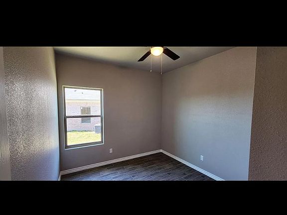4th image of 5413 Rose Garden Loop #B