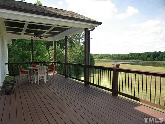 3rd image of 480 Lake Magnolia Way