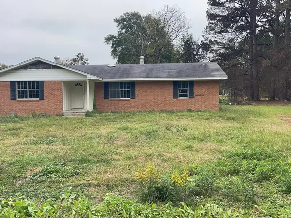 1710 Gardenia St, Crossett, AR 71635