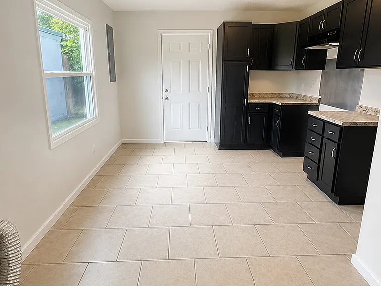 23 Delores Dr — Photo 2