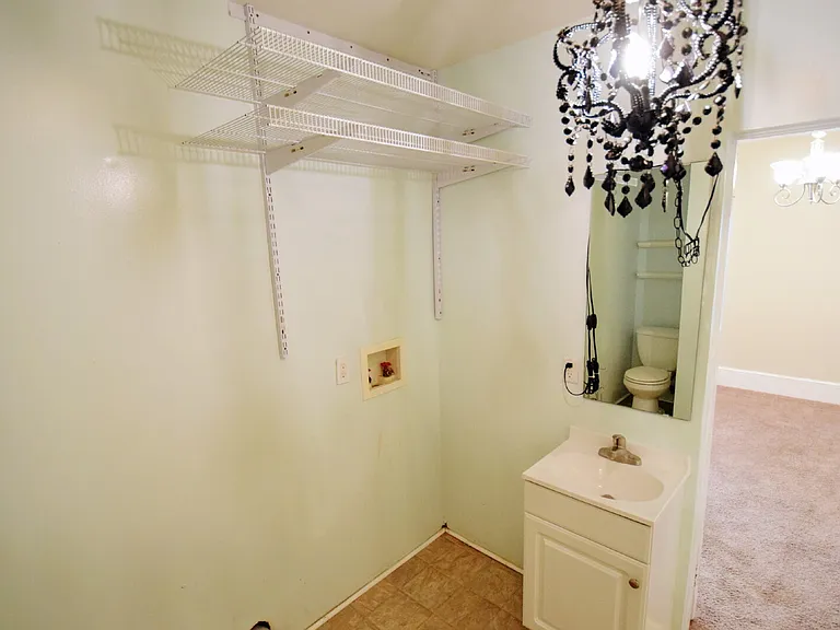524 Pearl St — Photo 12