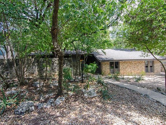 2nd image of 4102 Cat Hollow Dr