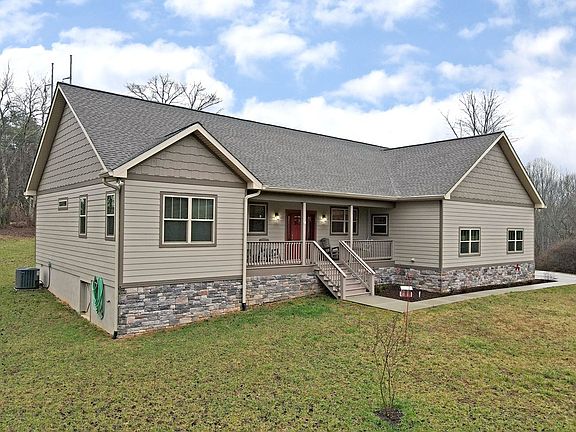 4th image of 71 Macy Ct