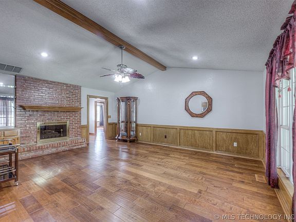 5th image of 10906 S 84th East Ave