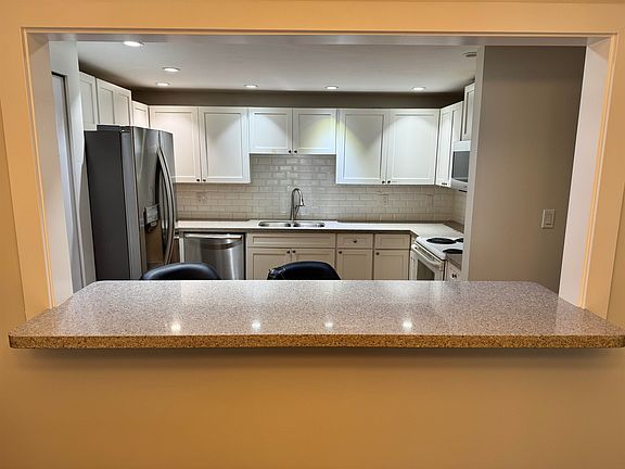 5th image of 1150 54a St #110