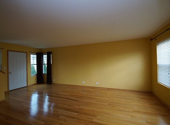2nd image of 21524 Cormorant St