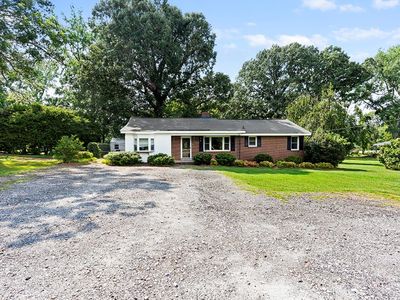 2009 Old Laurens Rd, Greenwood, SC, 29649