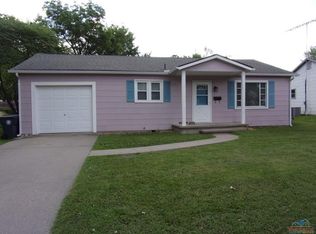 1319 S Quincy Ave, Sedalia, MO 65301