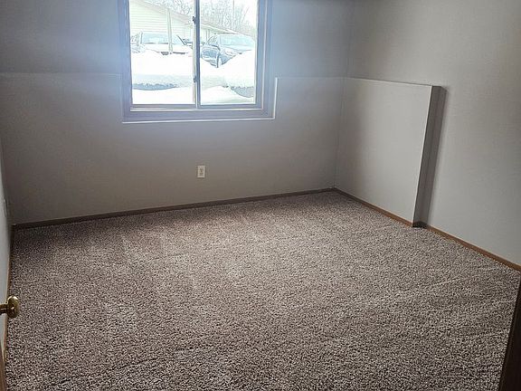 5th image of 500-510 E 17th St S #33