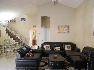 841 Vineyard Ave, Duarte, CA 91010