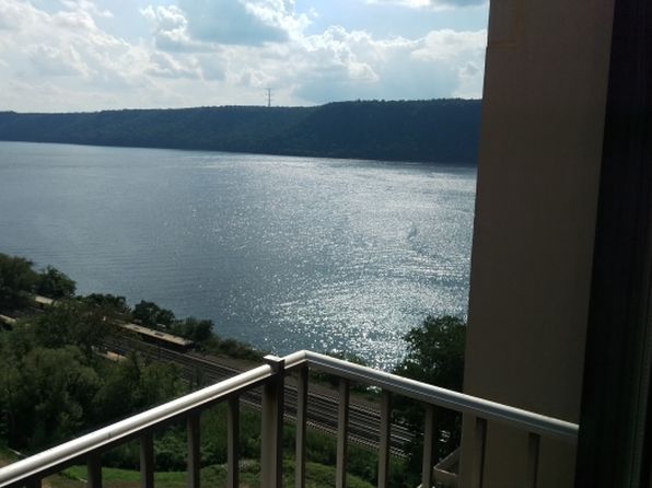 (undisclosed Address), Yonkers, NY 10701