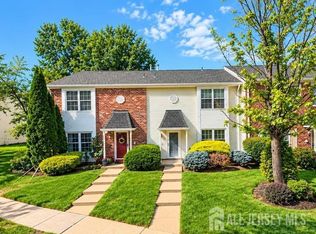 400 McDowell Dr, East Brunswick, NJ 08816