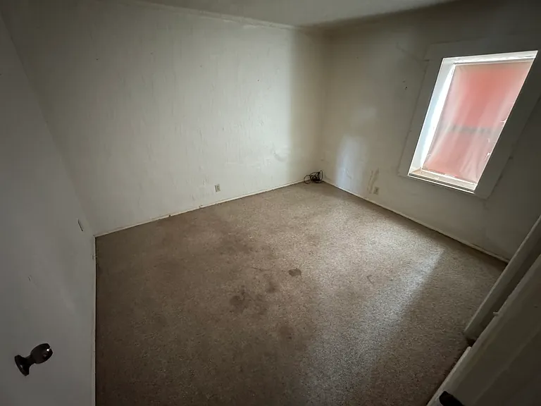 7041 S Headley Ave — Photo 5