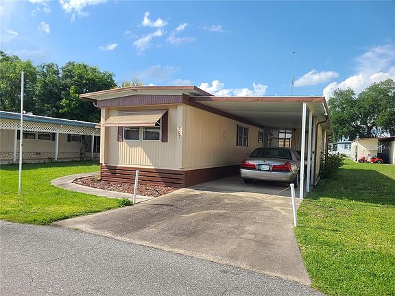 3rd image of 807 Water Oak St