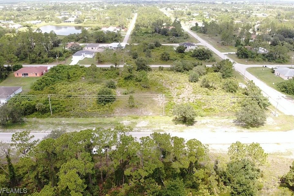1st image of 476-478 Bell Blvd S
