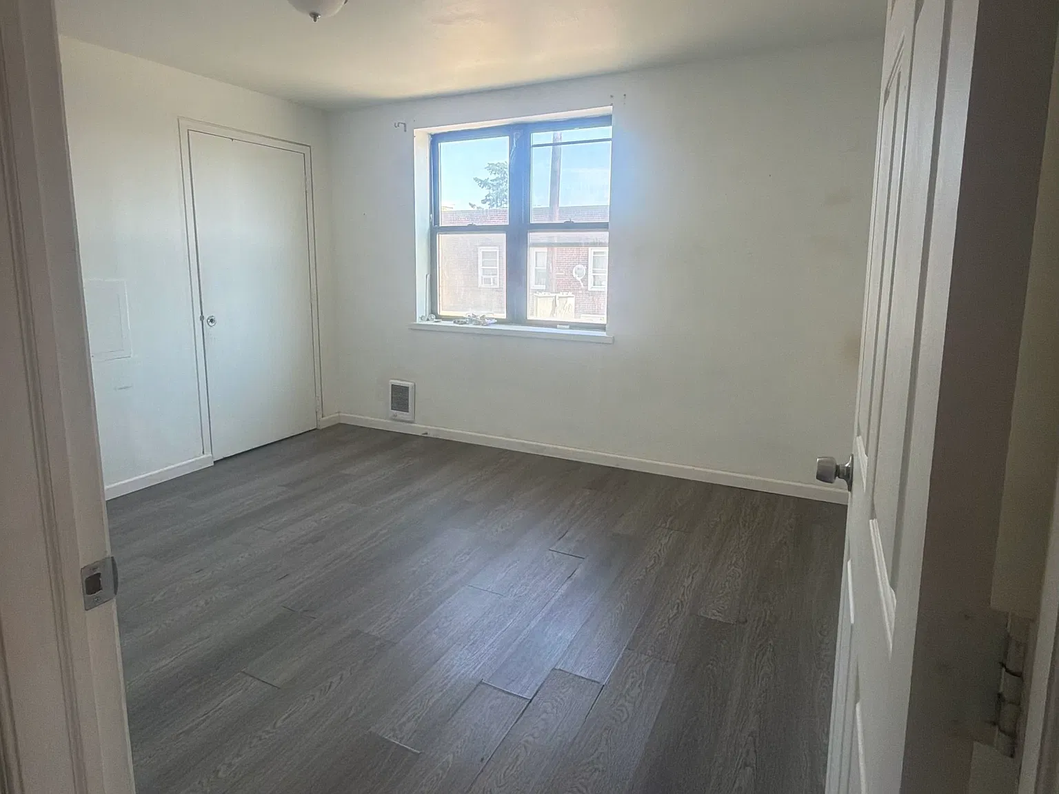 2 bed, $950 — Photo 4