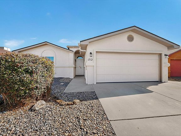 3rd image of 1712 Tierra Del Oso Dr NW