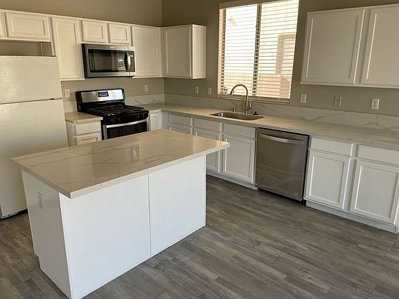 2nd image of 10715 Vemoa Dr