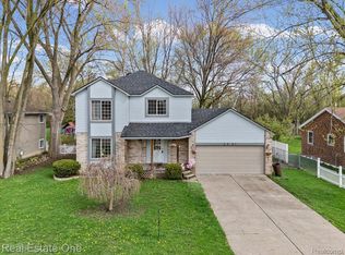 2931 Wisconsin Rd, Troy, MI 48083