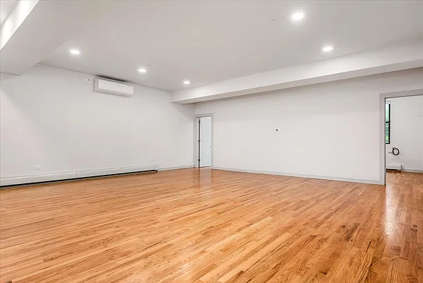 Rented by Highline Residential | media 20