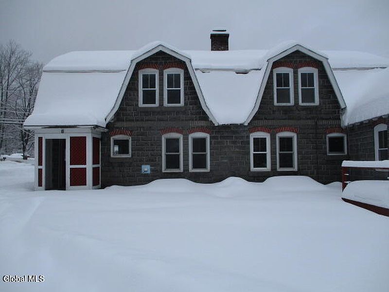 2nd image of 3135 Plank Road