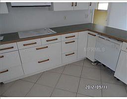3rd image of 405 Ball Ct