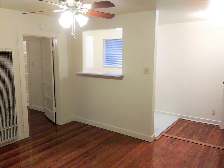 215 W Magnolia Ave #3 — Photo 14