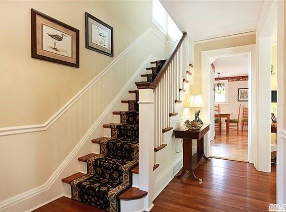 2nd image of 109 Chestnut St