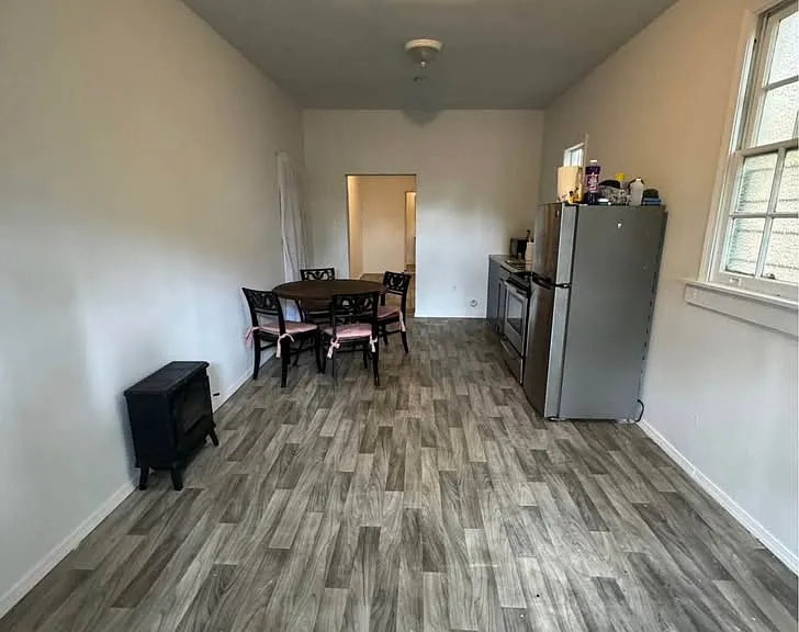 Live Oak Pl — Photo 2