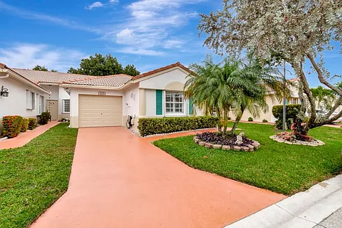 6129 Heliconia Rd Photo 1