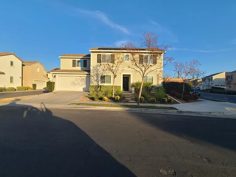1420 Allium Ct — Photo 23
