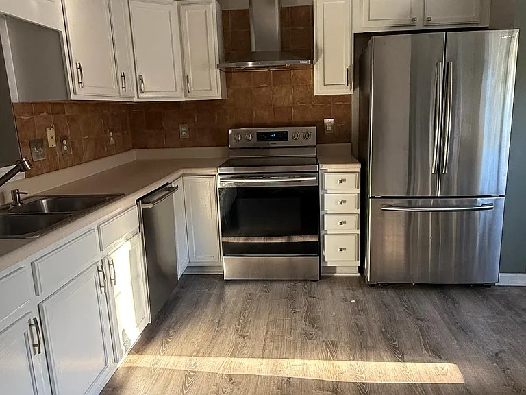 3029 Skylar Ln — Photo 4