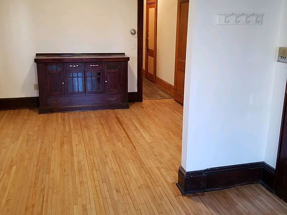 5th image of 1715 Lagoon Ave S #1