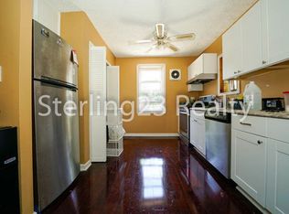 3275 46th St APT 3, Astoria, NY 11103