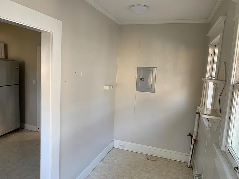 123 S Carlen St — Photo 6