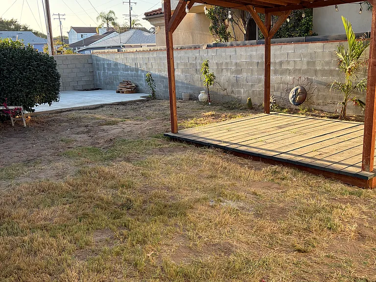 2415 Cabrillo Ave — Photo 4