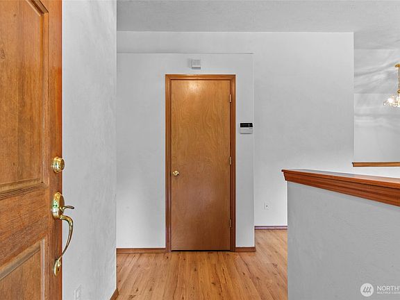 5th image of 91 E Kathryn Court