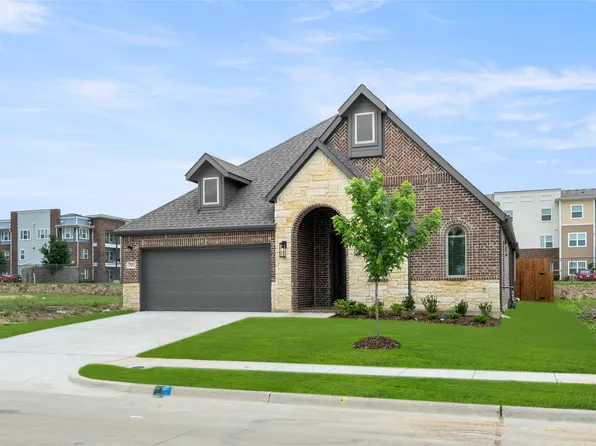 301 Tradd St, Red Oak, TX 75154