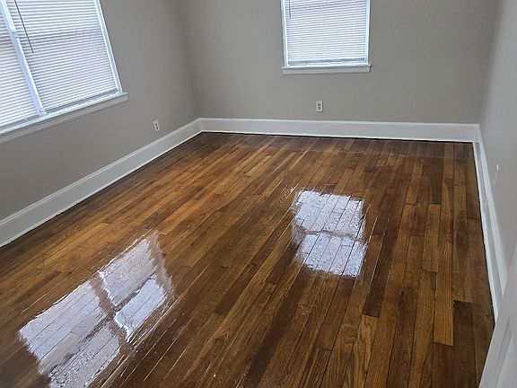5th image of 3700 West Ave APT Q6