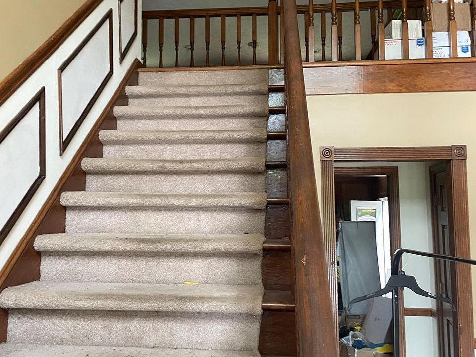 2nd image of 6770 Ravines Ct