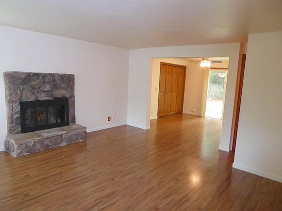 2nd image of 5248 Baxter Ct SE