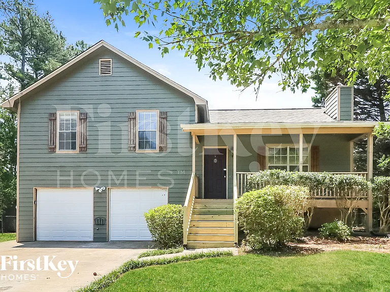 45 Collins Ln — Photo 1
