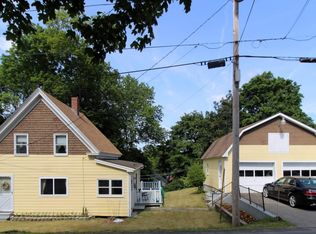 28 Charles St, Belfast, ME 04915