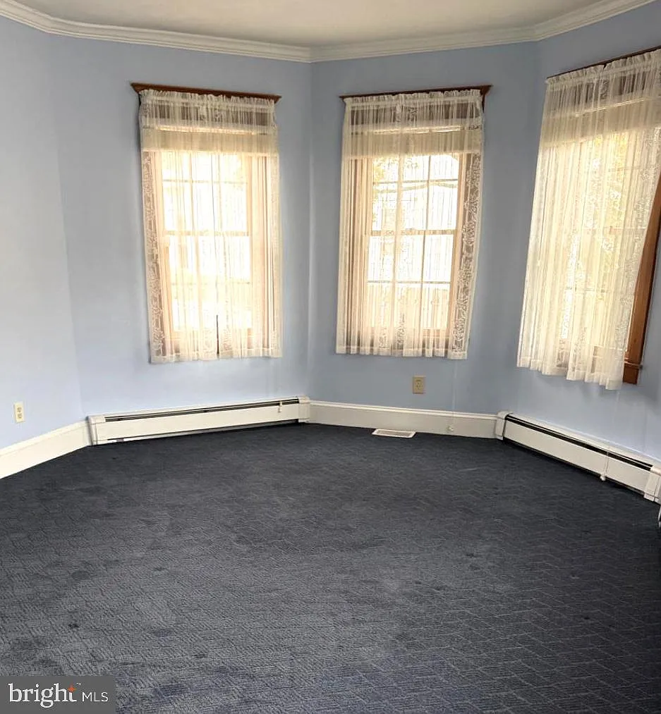 2 bed, 1.0 bath, 1000 sqft, $2,300 — Photo 3