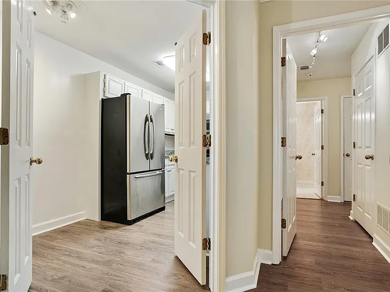3203 Lenox Rd NE #6 — Photo 5