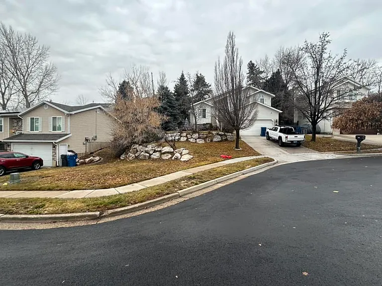 1346 E 5150 S — Photo 1