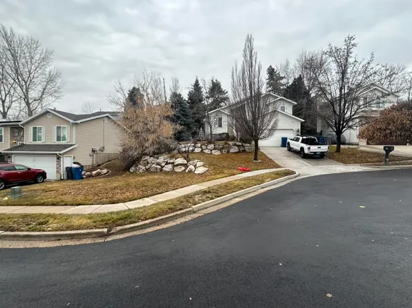 1346 E 5150 S, South Ogden, UT 84403